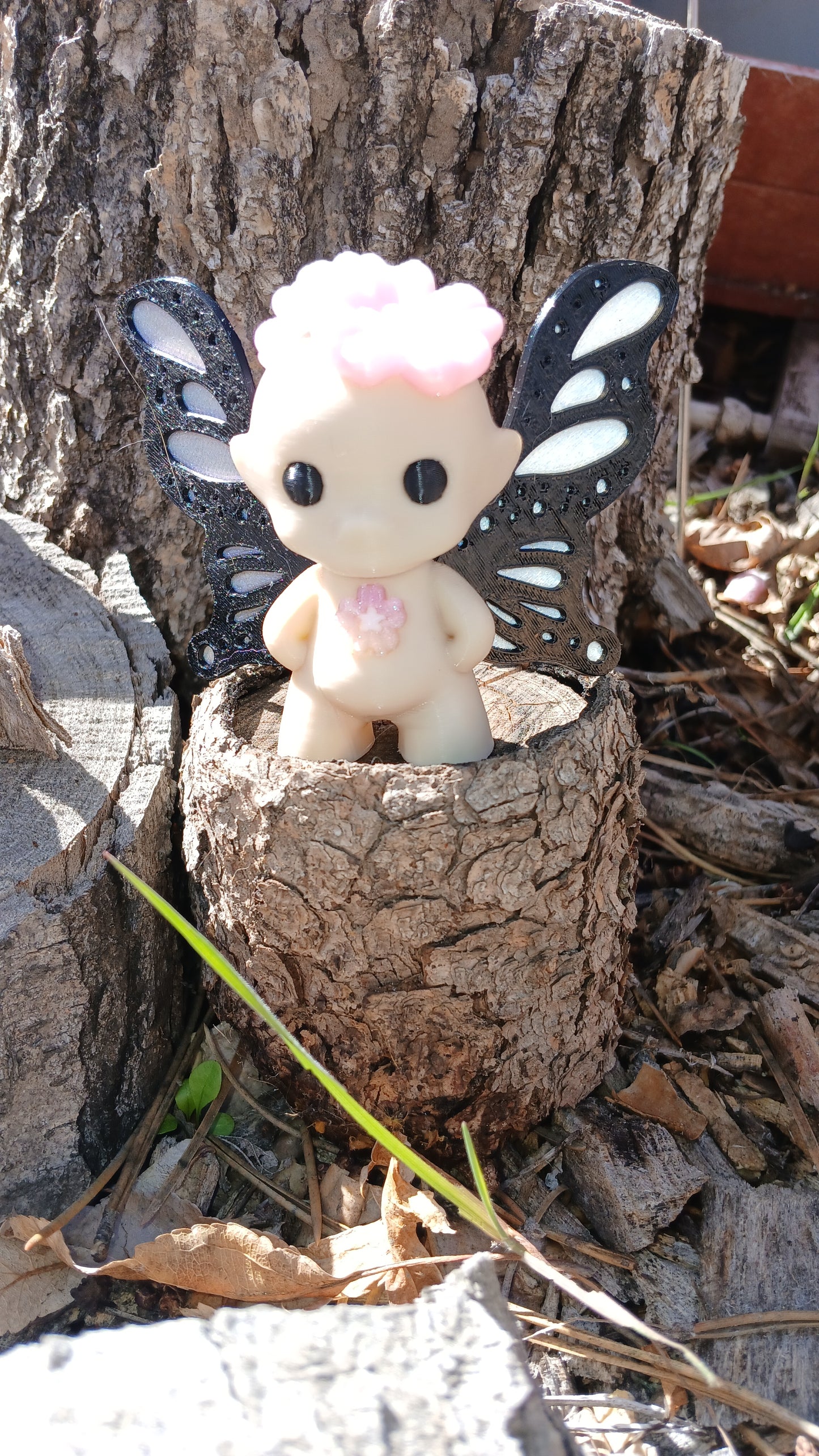 Bixie Flore Fidget Statue