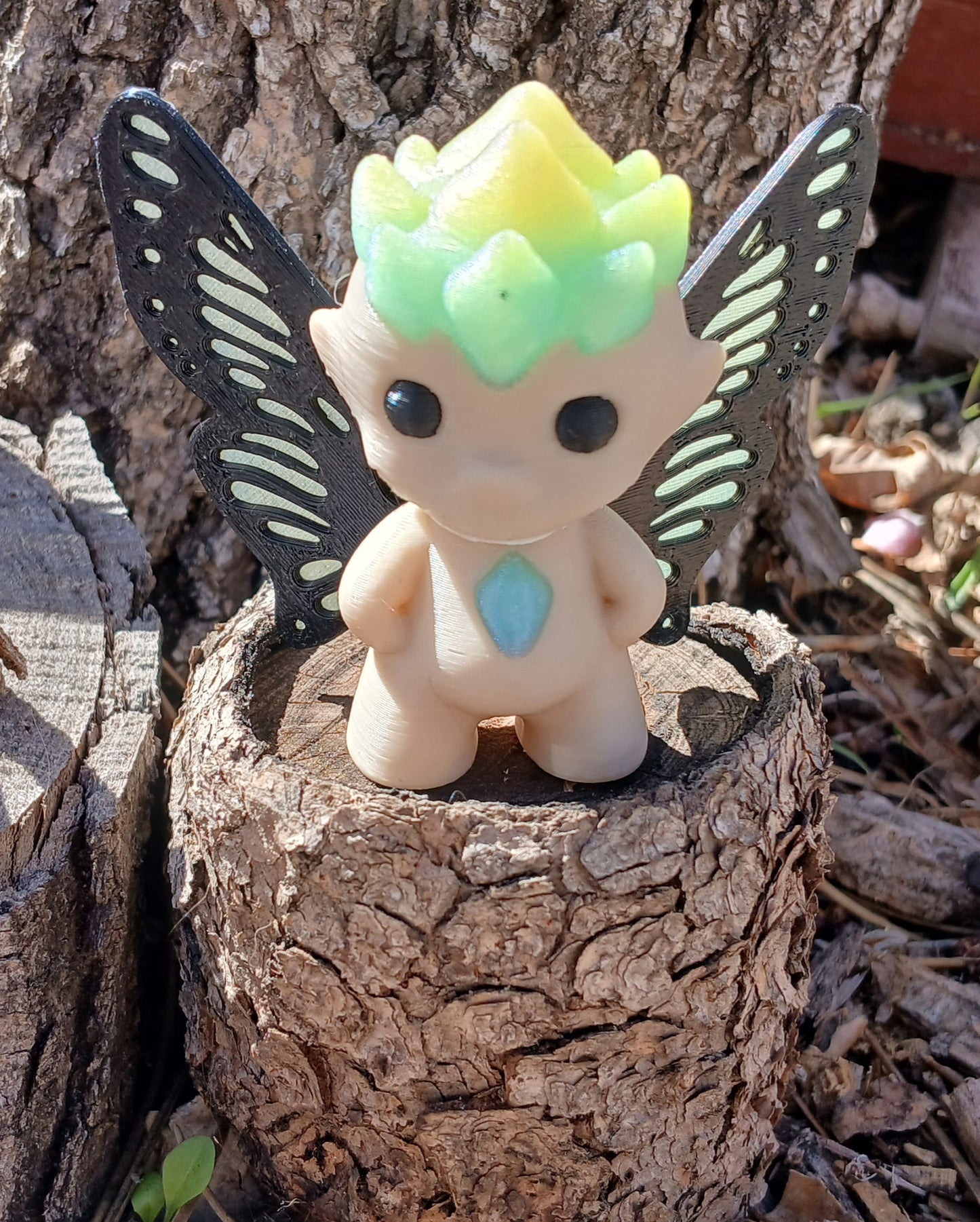 Bixie Menta Fidget Statue