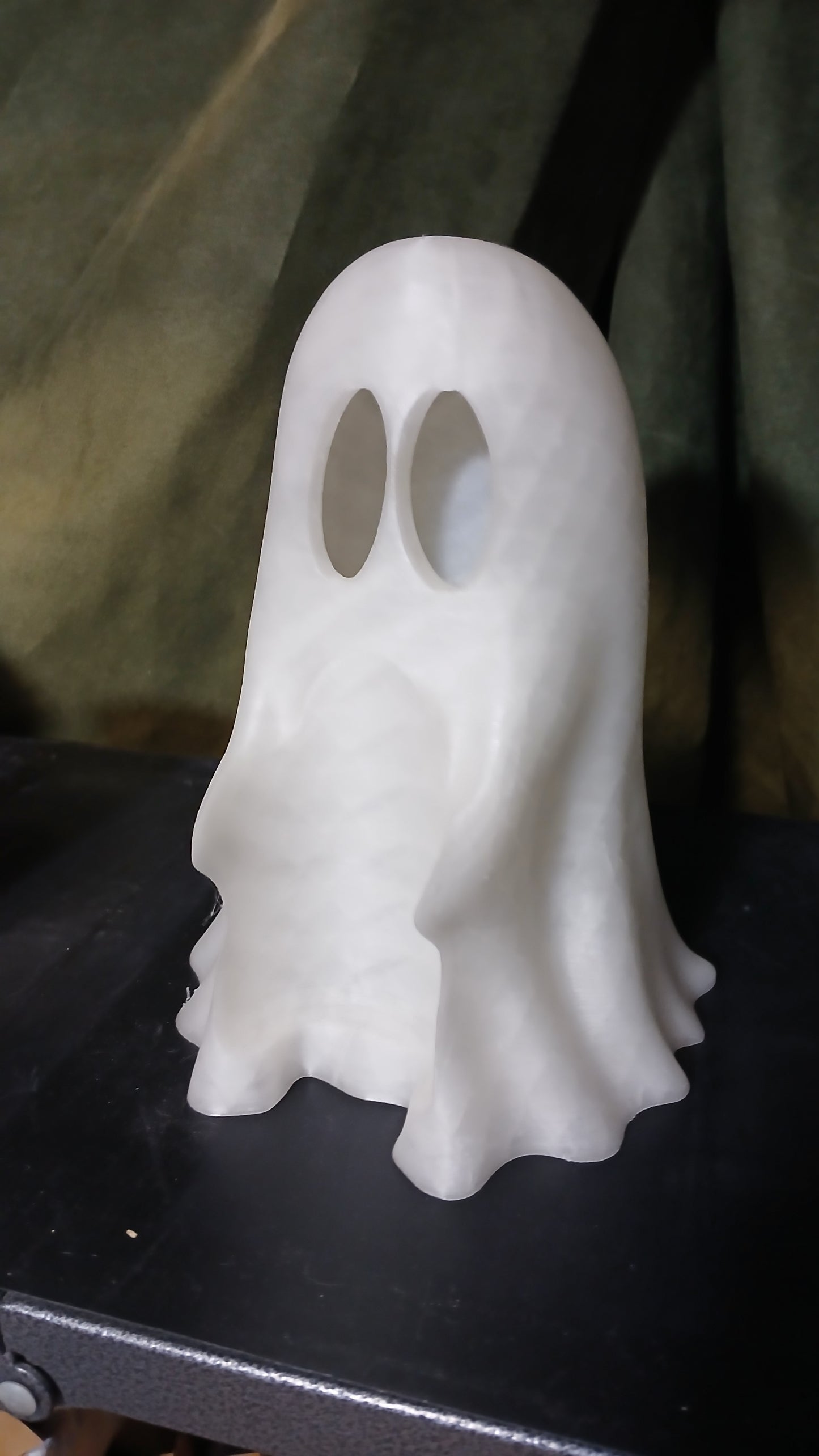 Ghosty Can Holder