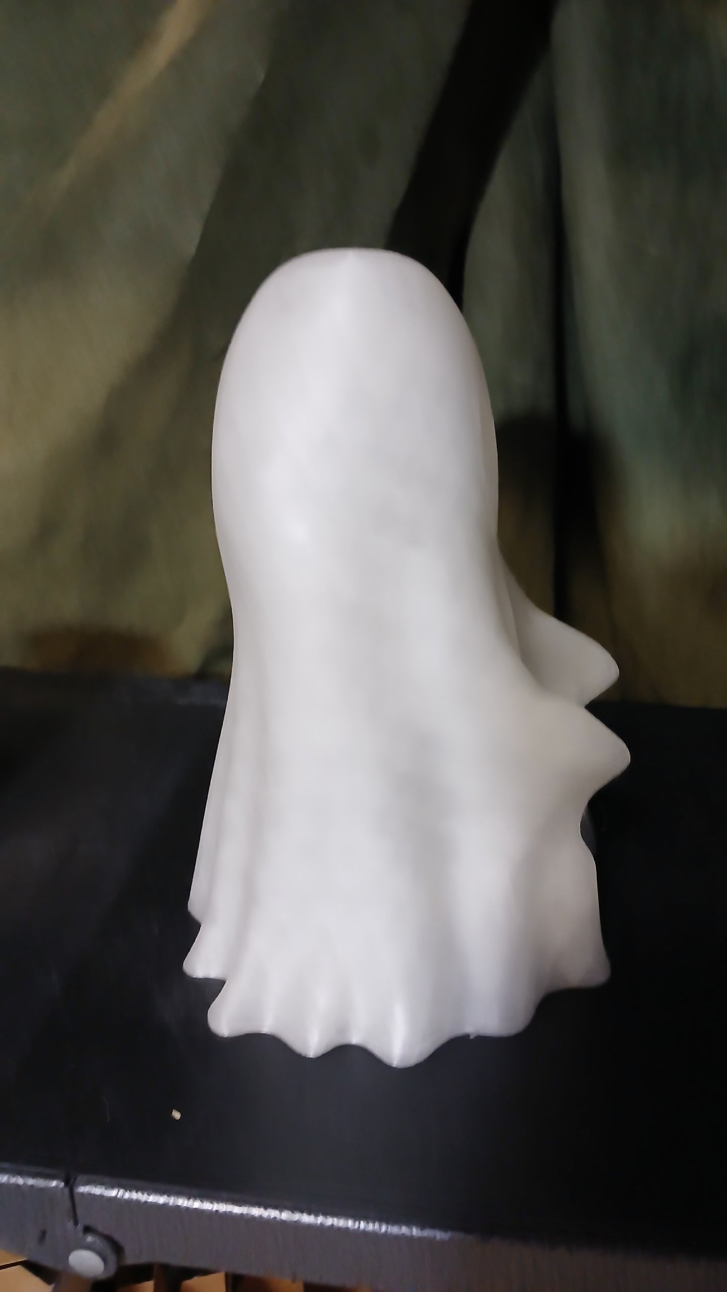 Ghosty Can Holder
