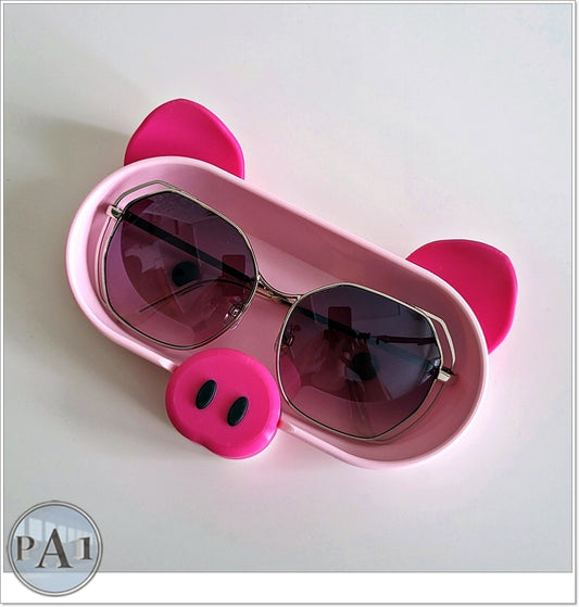 Pig Glasses Holder