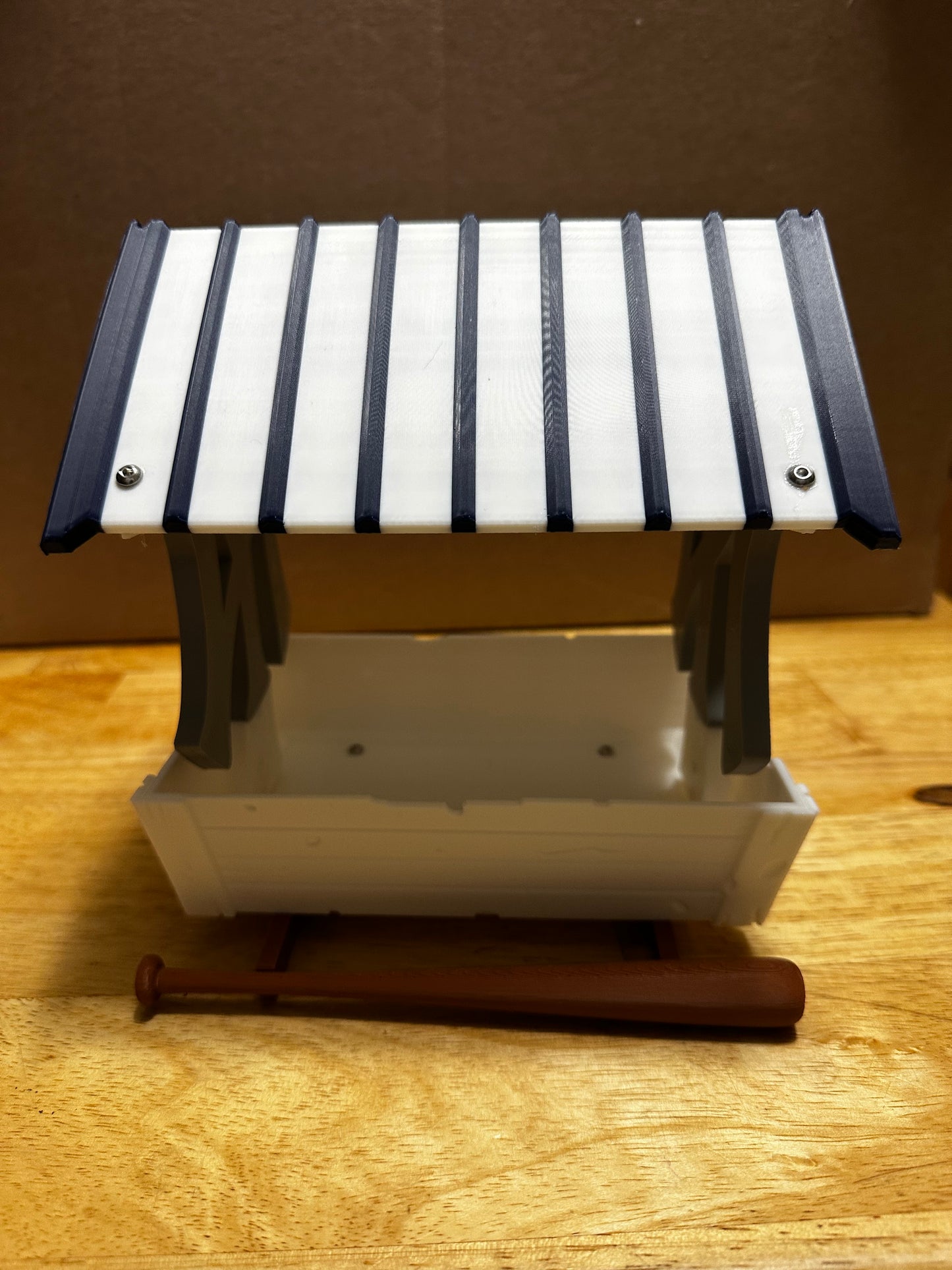 NY Yankees Bird Feeder | Custom Colors