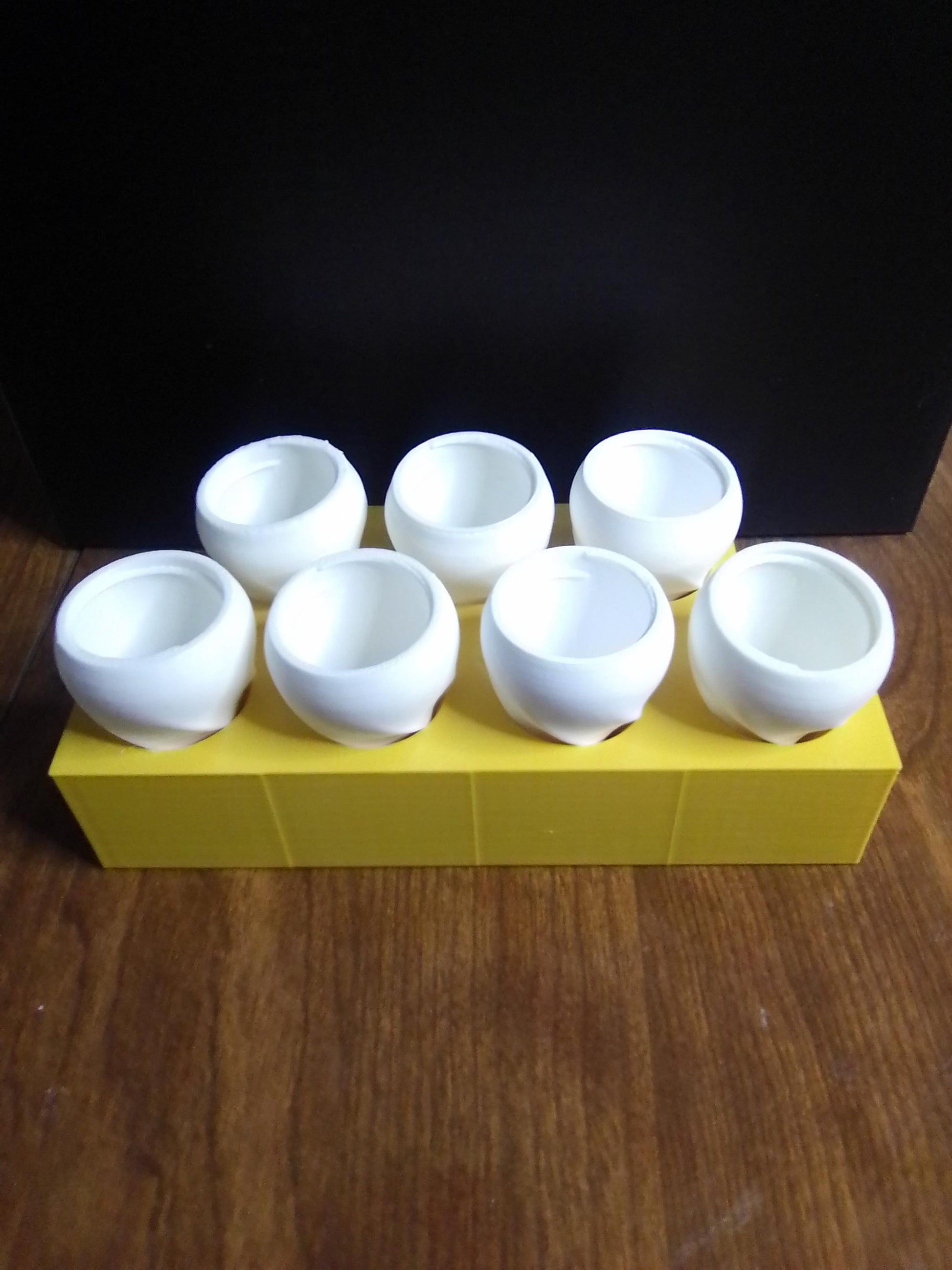 Budsy Flower Pill Bud Holder | 3D Printed Weekly Medication Box | Magnetic Bloom Flowers