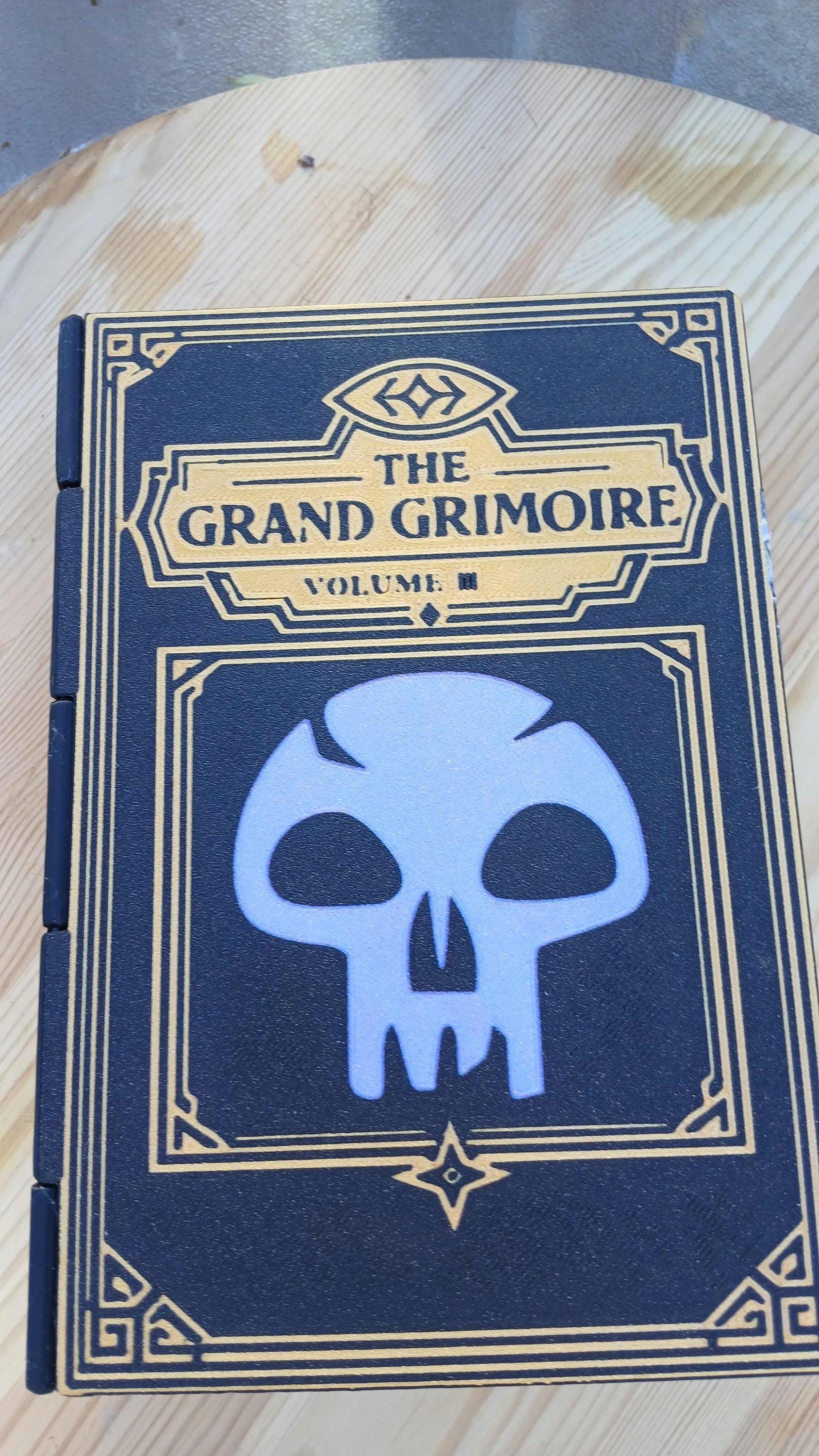 Deck Box Book | Grand Grimoire Vol III Black | Magic The Gathering Commander