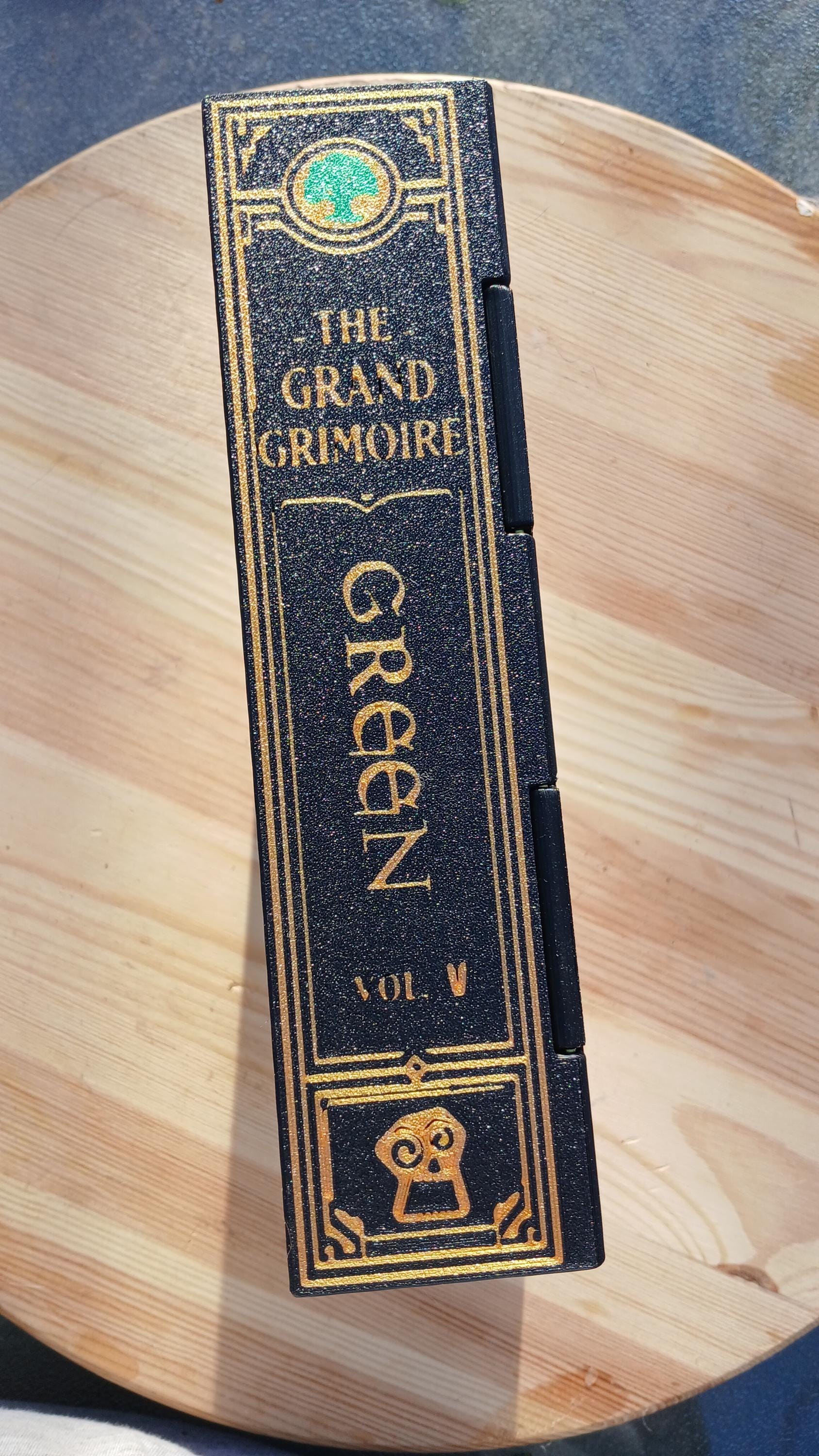 Deck Box Book | Grand Grimoire Vol V Green | Magic The Gathering Commander