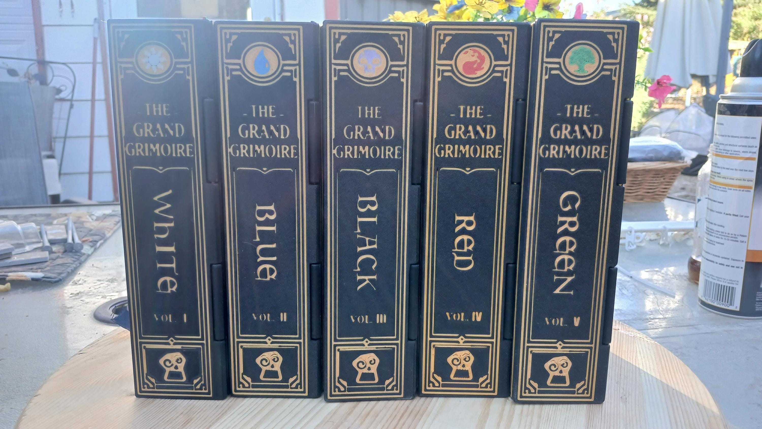 Deck Box Book | Grand Grimoire Vol V Green | Magic The Gathering Commander