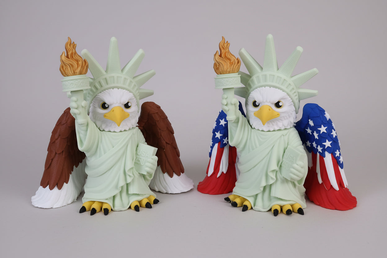 Patriotic Eagle Statue