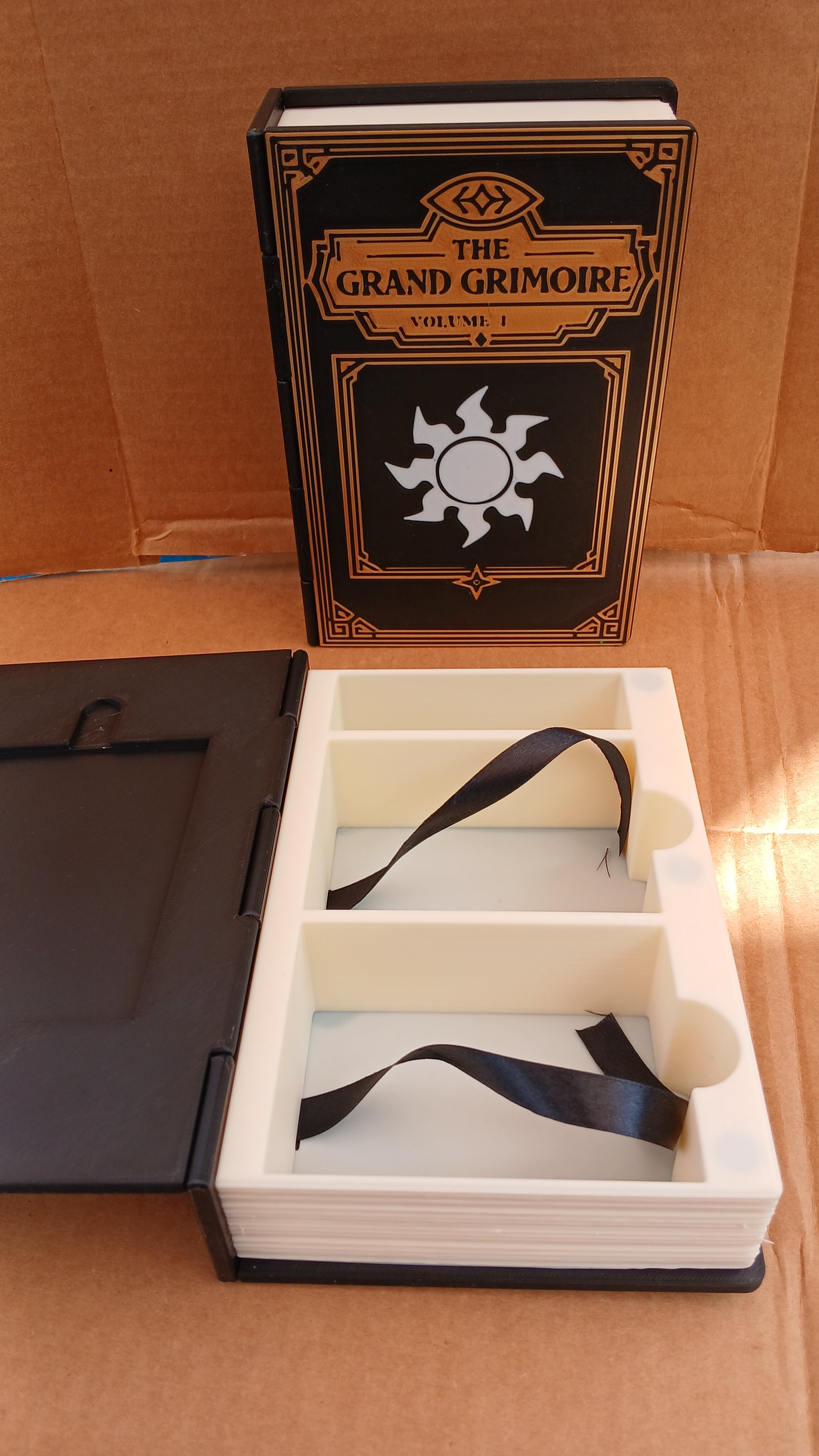 Grand Grimoire Vol I White Deck Box